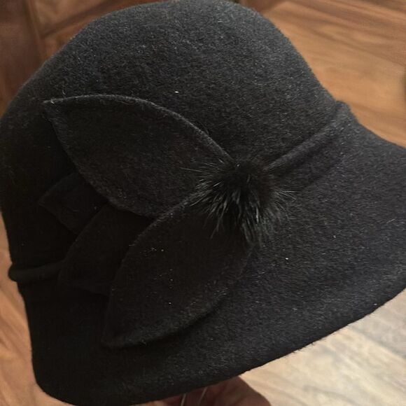 Lawliet Black Cloche Hat - Picture 2 of 10